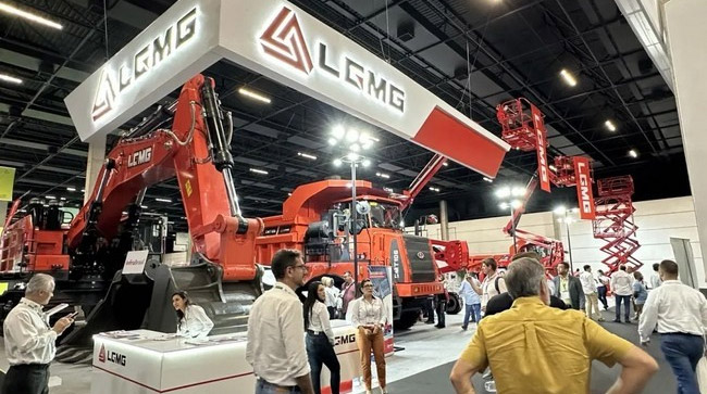 明星产品引领行业革新风潮！bsports必一体育重机闪耀巴西展！